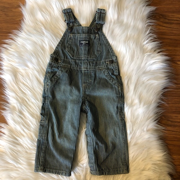 🎉Oshkosh Overalls Baby Stripe Vestbak 9 Months - Picture 1 of 6